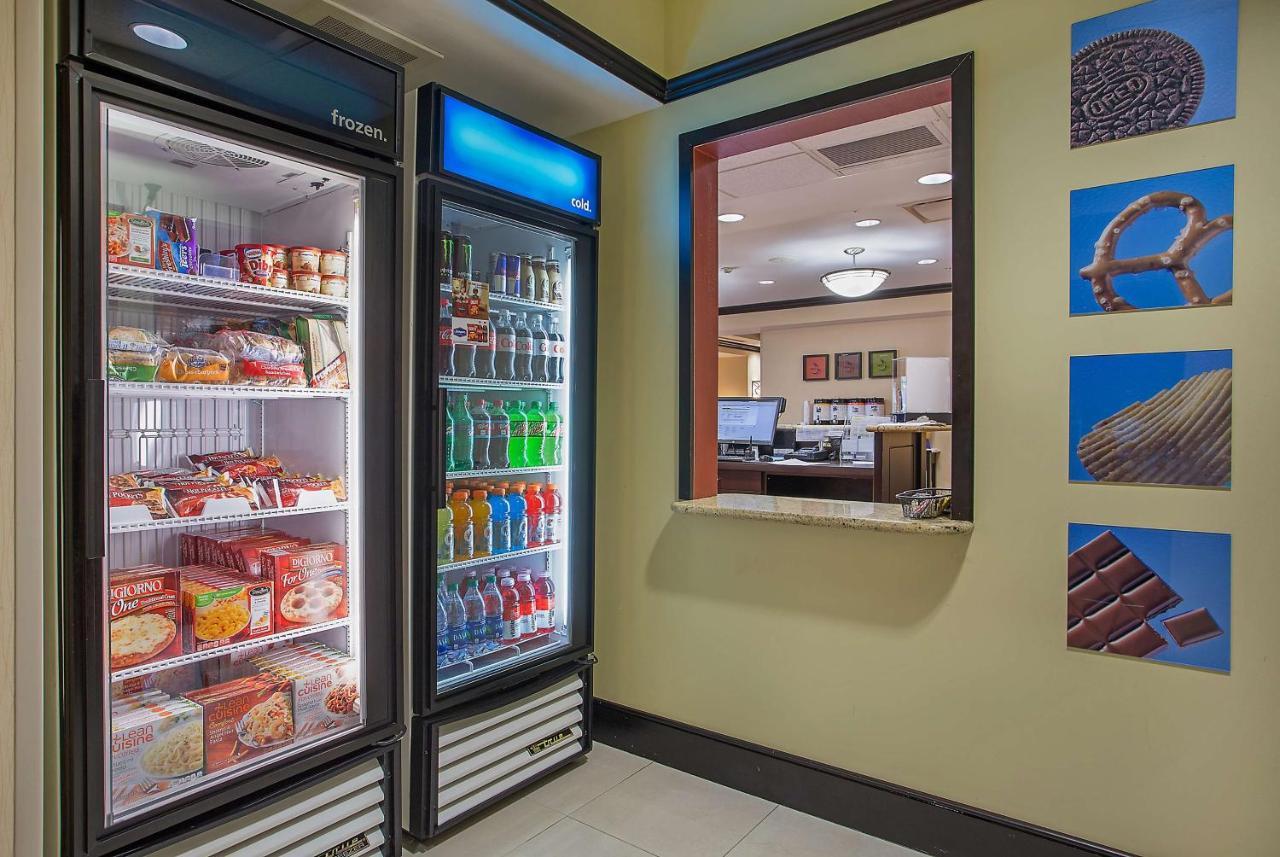 Hampton Inn Ковингтон Экстерьер фото